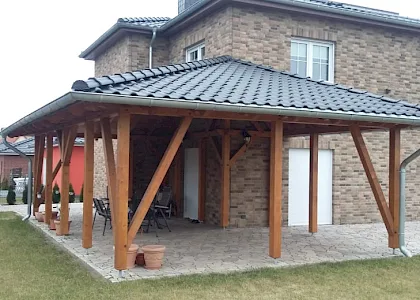 Carports, Terrassen und Eingangsbereiche