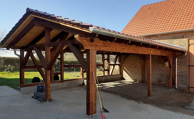 Carports, Terrassen und Eingangsbereiche
